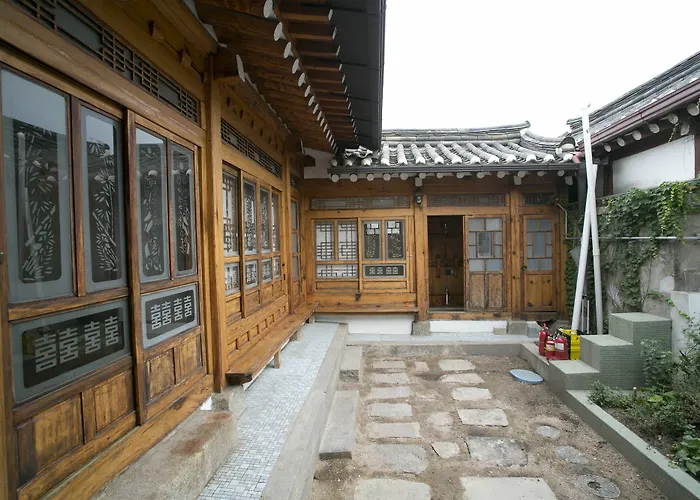 Nuri Hanok Guesthouse